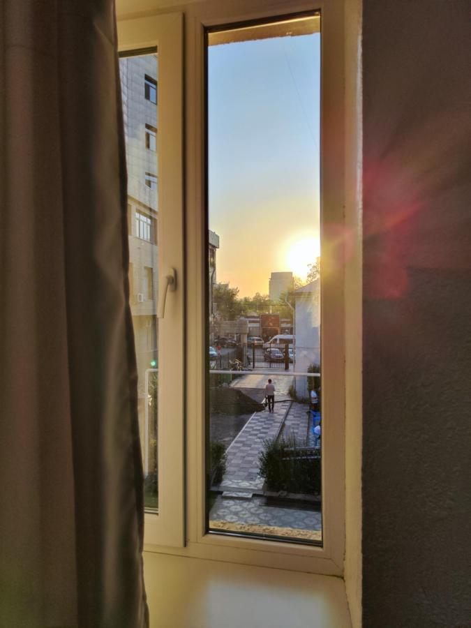 Nomad Inn Biskek Kültér fotó