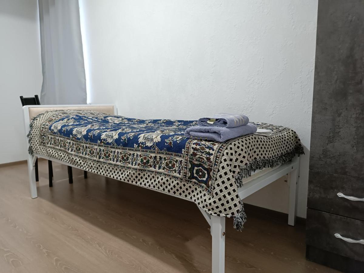 Nomad Inn Biskek Kültér fotó